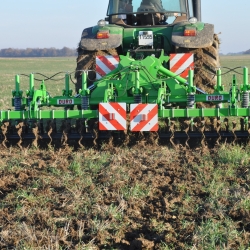 Décompacteur Double poutre Repliable dans chaume 